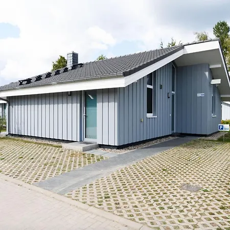 Mit Sauna Im Mirow בית נופש