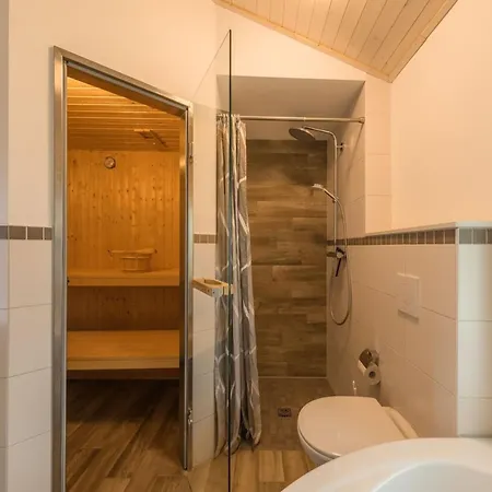 Mit Sauna Im Mirow Dom wakacyjny